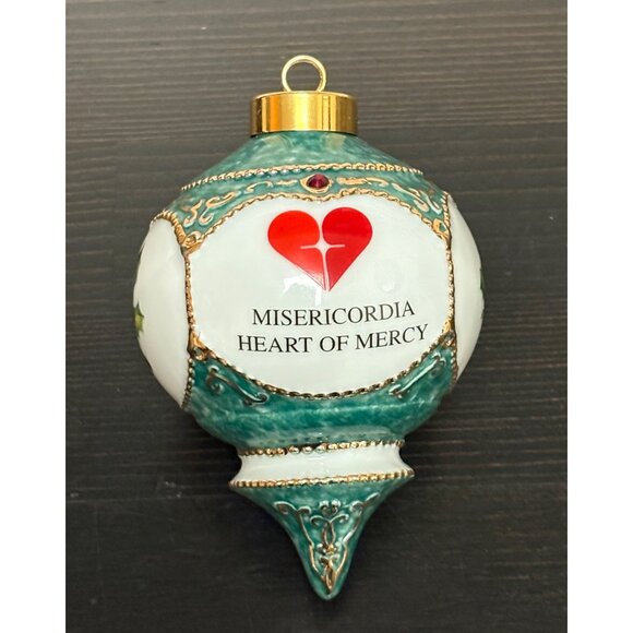 Misericordia Heart Of Mercy Collectible Porcelain Ornament With Holly Design - Picture 1 of 6
